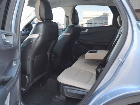 Used 2022 Ford Escape SEL w/ Technology Package image 33