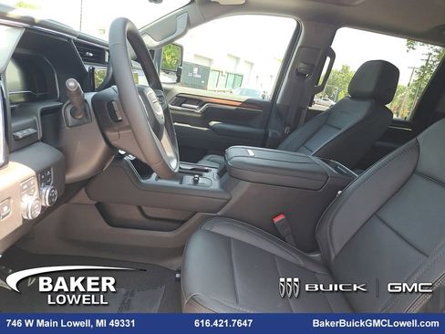 New 2025 GMC Sierra 2500 Denali w/ Denali Reserve Package image 16