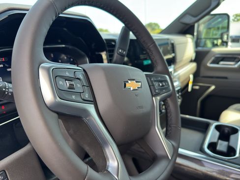 New 2026 Chevrolet Silverado 2500 LTZ w/ LTZ Convenience Package image 22