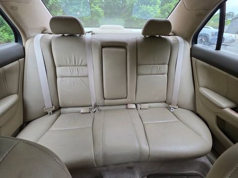 Used 2004 Honda Accord EX image 29