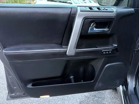 Used 2016 Toyota 4Runner Limited image 21