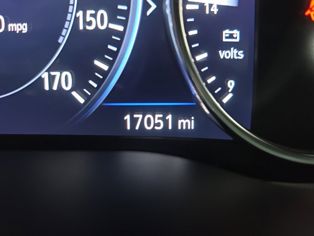 Used 2024 Buick Enclave Avenir w/ Avenir Technology Package AWD/4WD image 31