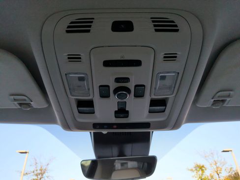 Used 2023 GMC Yukon XL Denali w/ Denali Reserve Package image 30