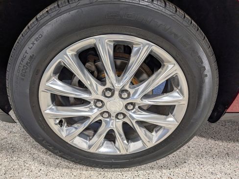 Used 2020 Buick Enclave Essence w/ Sound and Sites Package image 11