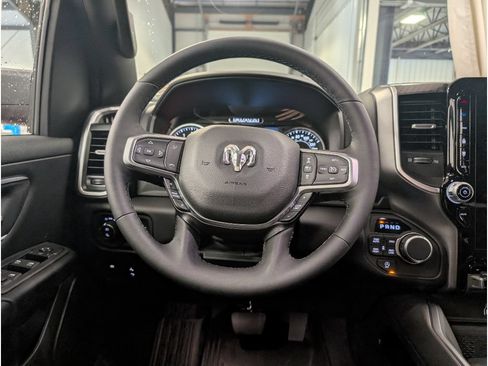 New 2026 RAM 1500 Big Horn AWD/4WD image 9