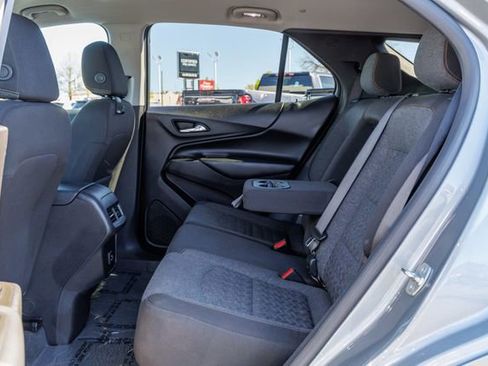 Used 2024 Chevrolet Equinox LT w/ Driver Convenience Package image 8