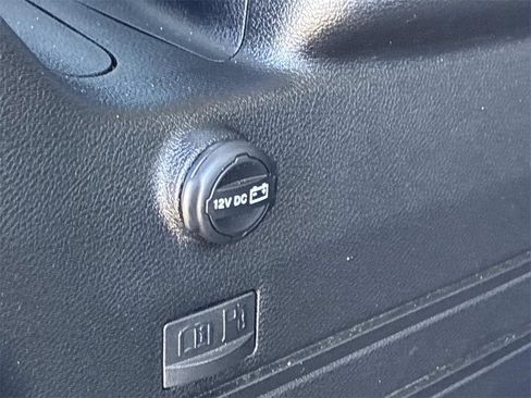 Used 2024 Jeep Wrangler Unlimited w/ Convenience Group image 12