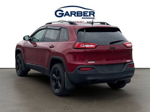 Used 2017 Jeep Cherokee High Altitude AWD/4WD image 3