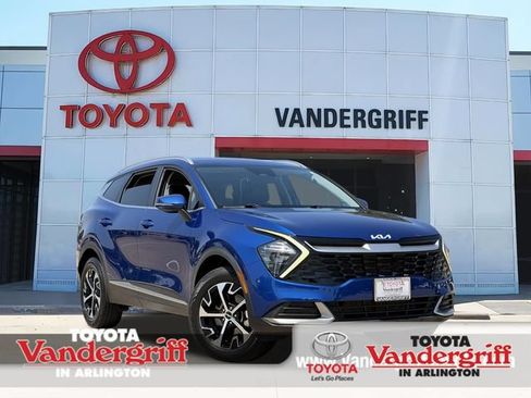Used 2023 Kia Sportage EX AWD/4WD image 1