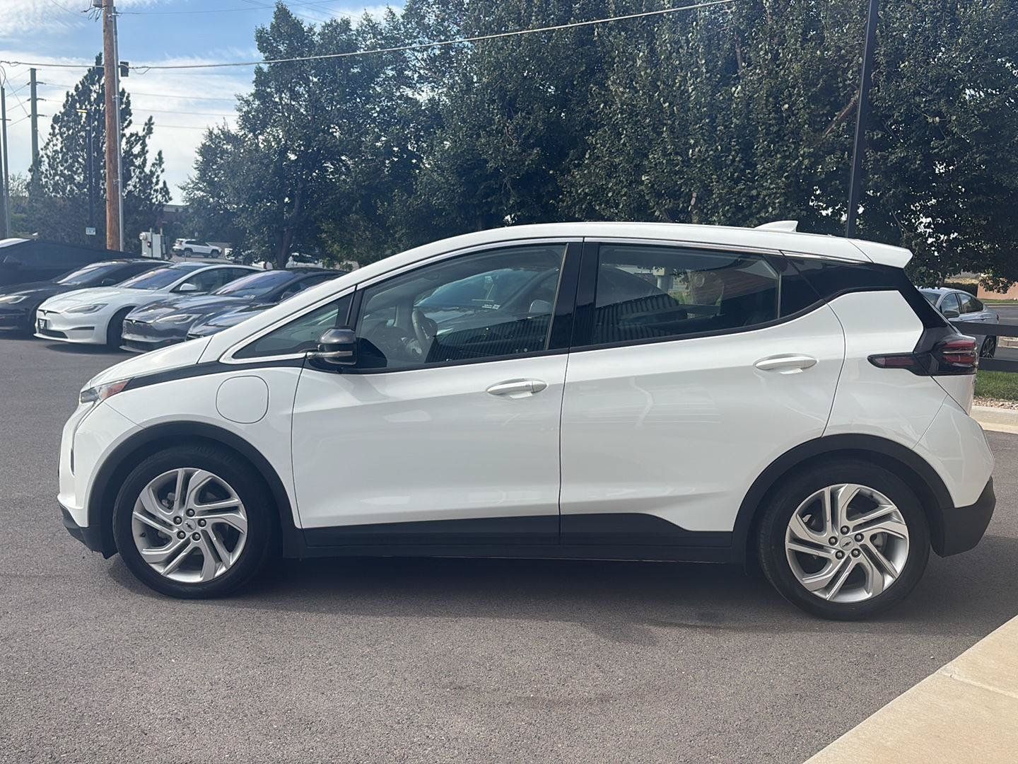 Used 2023 Chevrolet Bolt LT FWD image 5