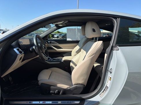 Used 2025 BMW 440i xDrive Coupe w/ Premium Package image 6