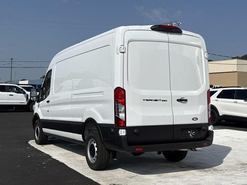 New 2026 Ford Transit 250 148 Medium Roof w/ Load Area Protection Package RWD image 5