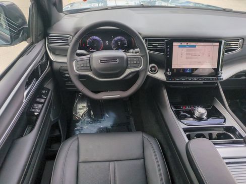 New 2026 Jeep Grand Wagoneer Limited AWD/4WD image 17