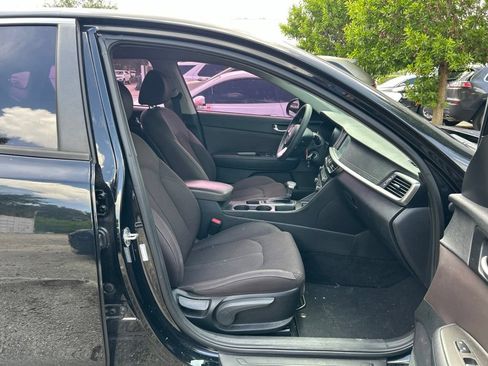 Used 2020 Kia Optima LX FWD image 39