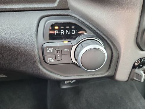 Used 2024 RAM 2500 Big Horn w/ Bed Utility Group image 21