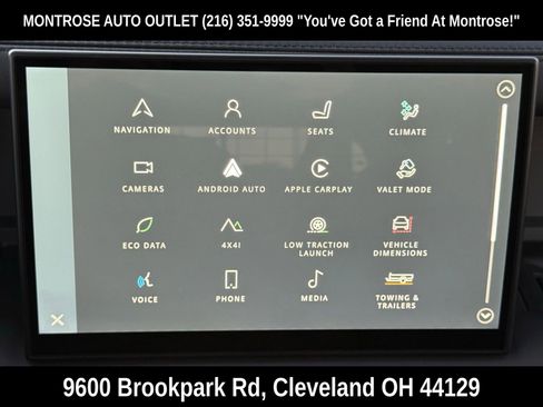 New 2026 Land Rover Defender 130 X-Dynamic SE image 25