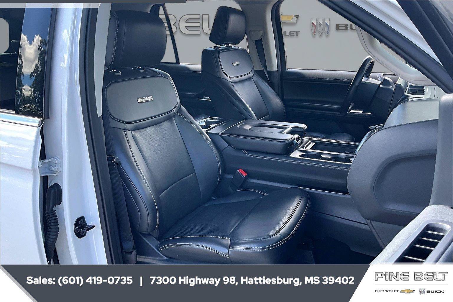 Used 2025 Ford Expedition Platinum AWD/4WD image 6