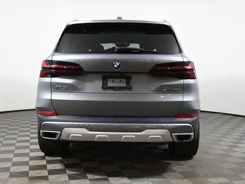 Used 2024 BMW X5 xDrive40i w/ Premium Package AWD/4WD image 6