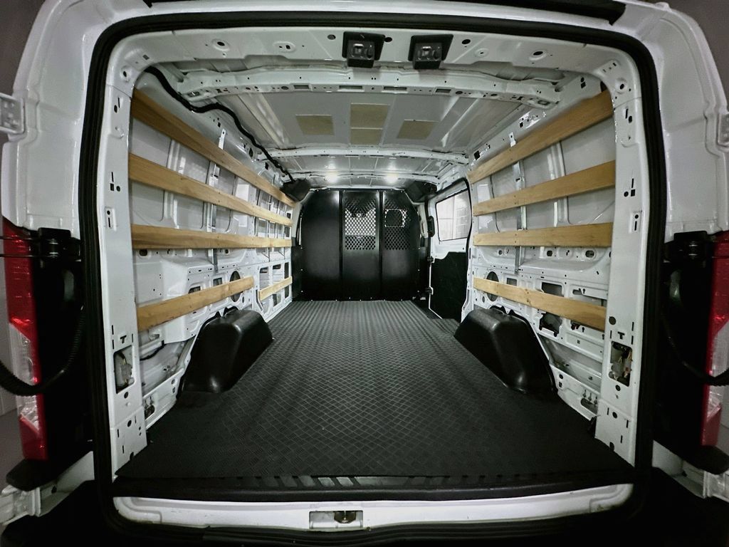 Used 2025 Ford Transit 250 Low Roof w/ Exterior Upgrade Package RWD image 31