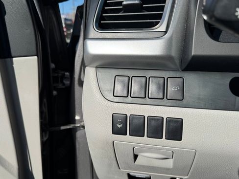 Used 2014 Toyota Highlander Plus AWD/4WD image 23