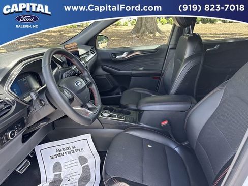 Used 2023 Ford Escape ST-Line Select image 17