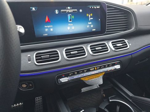 New 2026 Mercedes-Benz GLS 450 4MATIC image 29