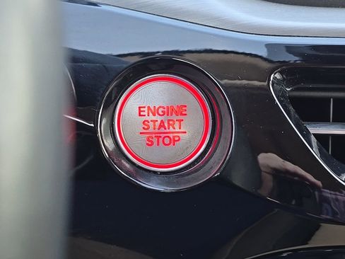 Used 2022 Acura MDX SH-AWD w/ Technology Package image 27