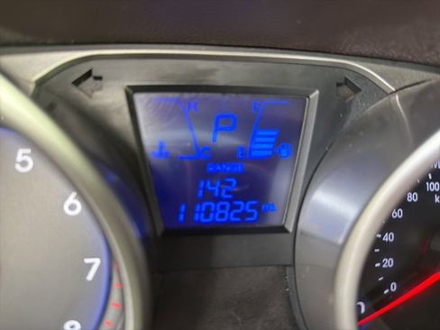 Used 2011 Hyundai Tucson Limited w/ Premium Pkg 3 image 13