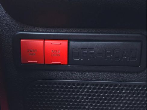 Used 2017 Jeep Wrangler Unlimited Rubicon AWD/4WD image 16