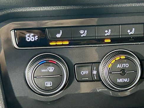 Certified 2021 Volkswagen Tiguan SE AWD/4WD image 19
