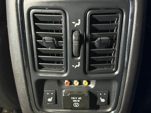 Used 2013 Dodge Durango Citadel w/ Technology Group RWD image 24