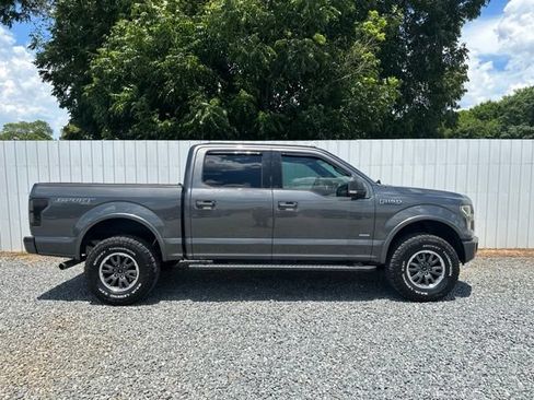 Used 2017 Ford F150 XLT w/ Equipment Group 302A Luxury AWD/4WD image 6