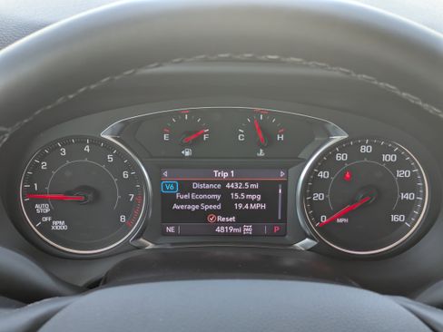 Used 2023 GMC Acadia AT4 w/ Preferred Package image 28