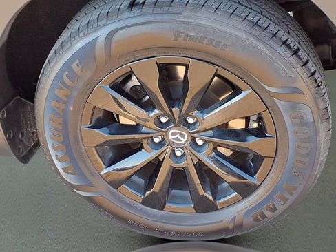 Used 2025 MAZDA CX-50 AWD 2.5 S w/ Preferred Package image 26