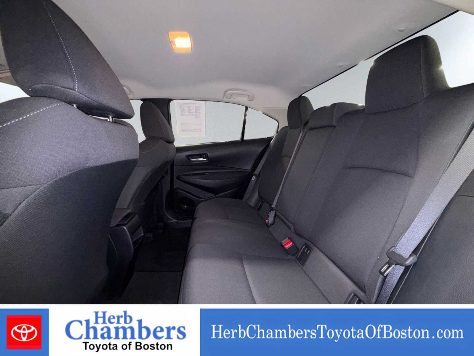 Used 2021 Toyota Corolla LE w/ LE Convenience Package FWD image 17