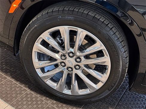 Used 2021 Cadillac XT6 Premium Luxury image 9