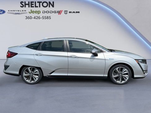 Used 2018 Honda Clarity Touring image 6