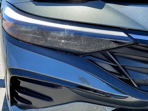 New 2026 Hyundai Elantra Limited FWD image 8