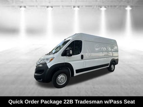 Used 2025 RAM ProMaster 2500 w/ Convenience Group FWD image 3