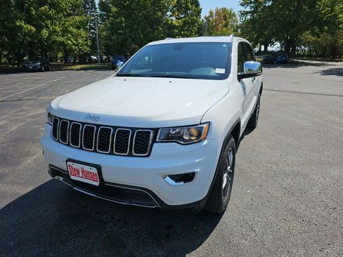 Used 2020 Jeep Grand Cherokee Limited AWD/4WD image 2
