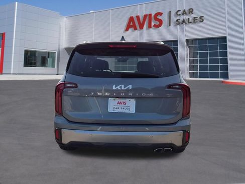 Used 2025 Kia Telluride S FWD image 7