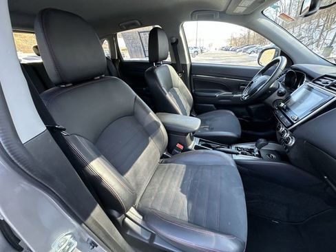 Used 2024 Mitsubishi Outlander Sport 2.0 SE image 28