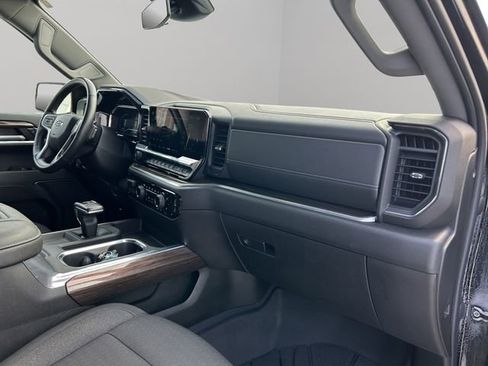 Used 2022 Chevrolet Silverado 1500 RST w/ Redline Edition image 28