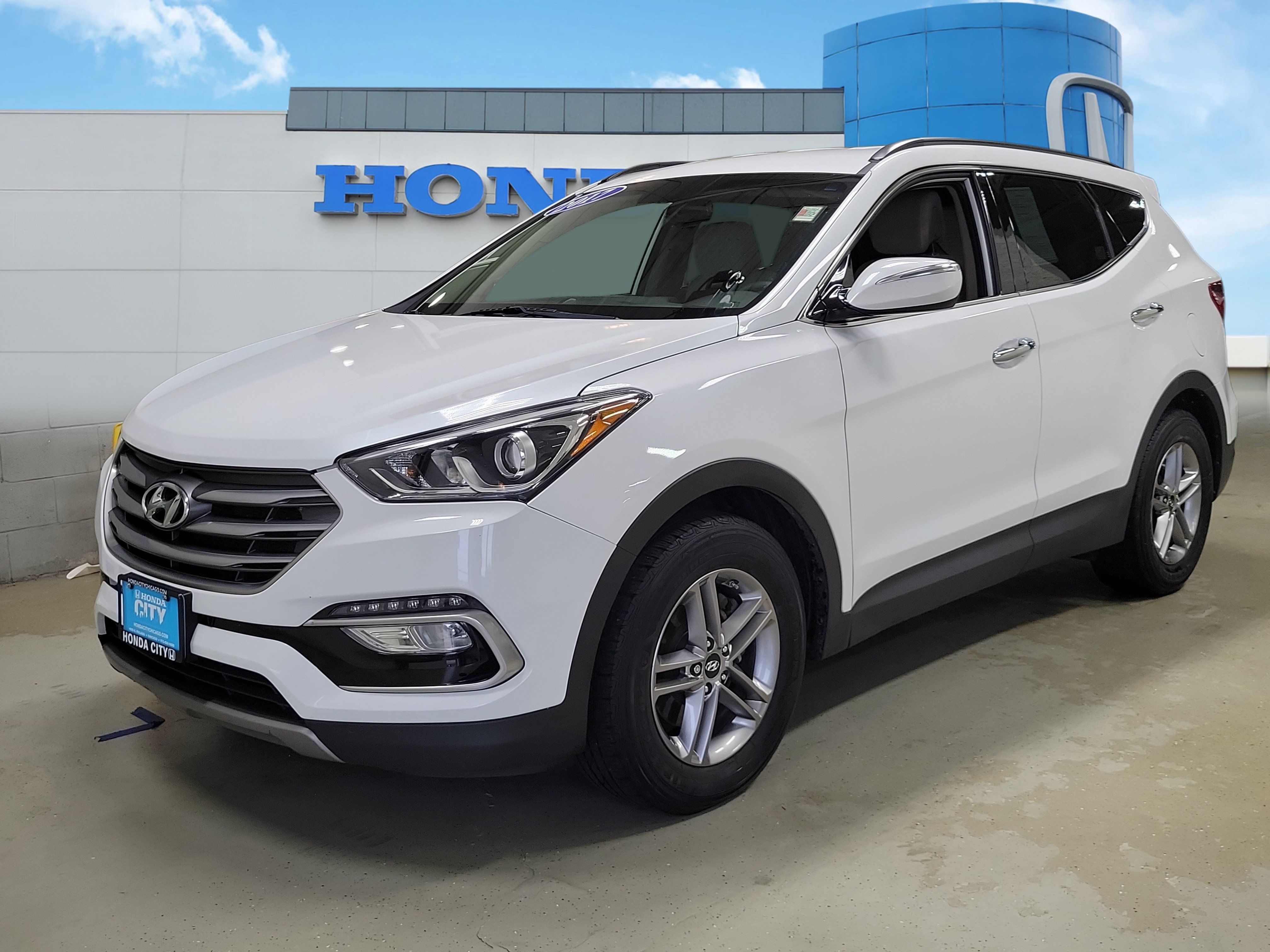 Used 2017 Hyundai Santa Fe Sport w/ 2.4L Value Package 06 FWD image 2