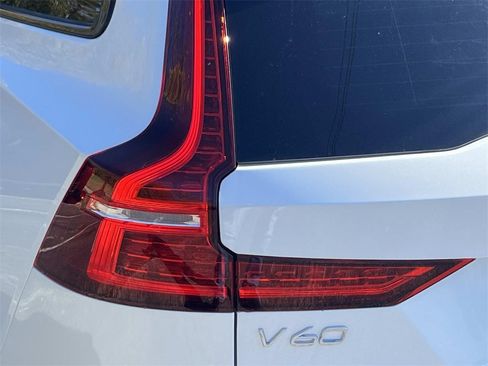 New 2026 Volvo V60 B5 Cross Country Ultra w/ Climate Package image 10