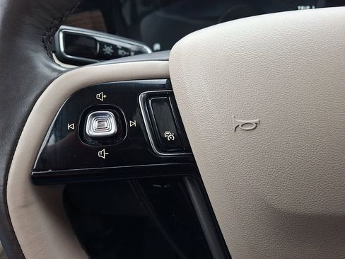 Certified 2020 Lincoln Corsair Reserve w/ Equipment Group 202A image 22