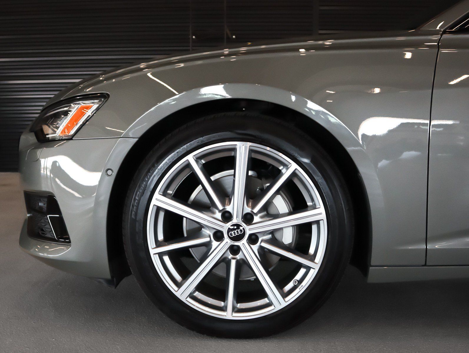 Certified 2025 Audi A6 Premium Plus w/ Premium Plus Package AWD/4WD image 17