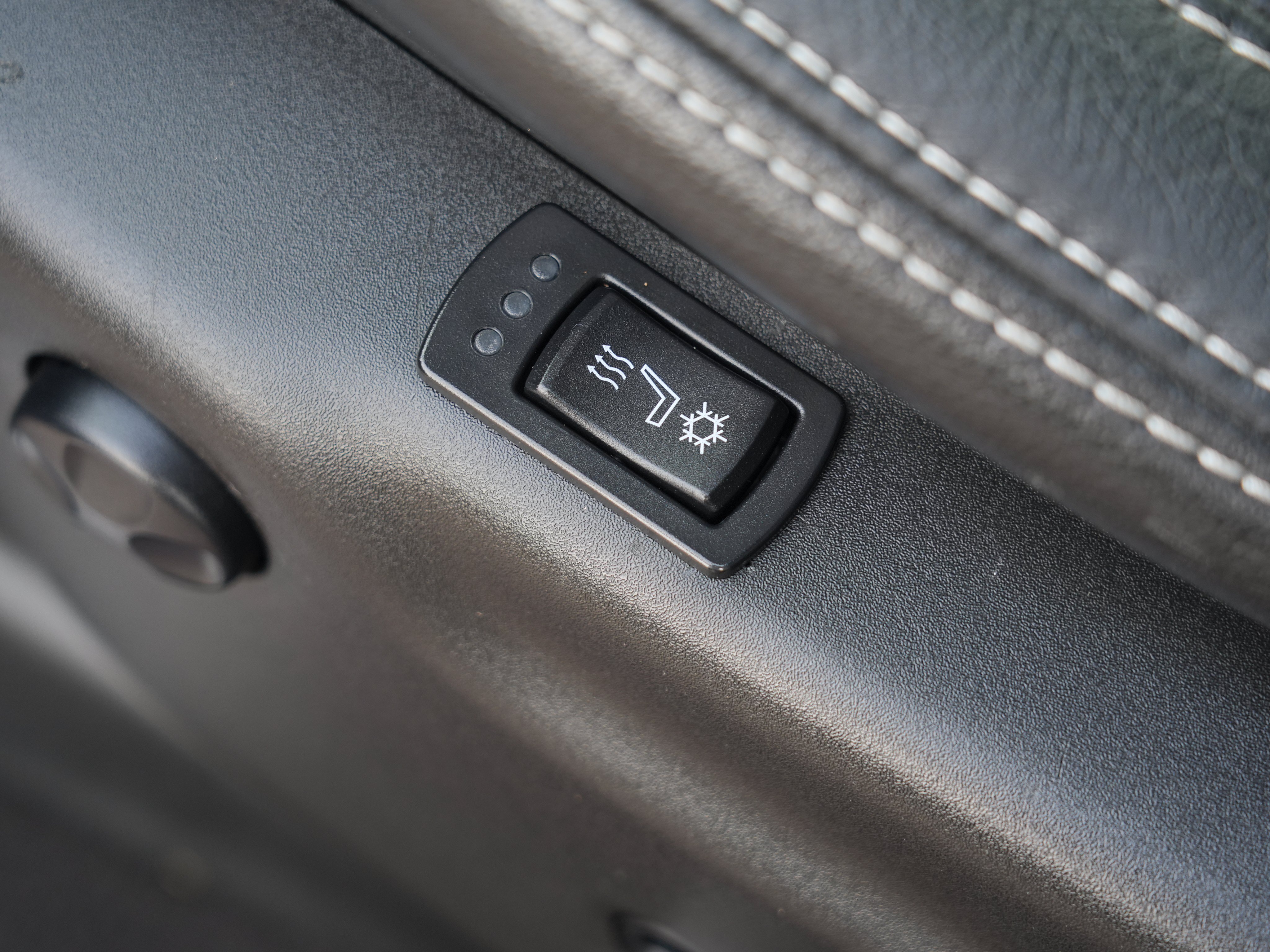 Used 2022 Dodge Durango GT AWD/4WD image 16