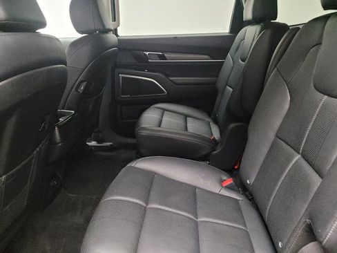 Used 2022 Kia Telluride SX w/ Nightfall Edition Package AWD/4WD image 18