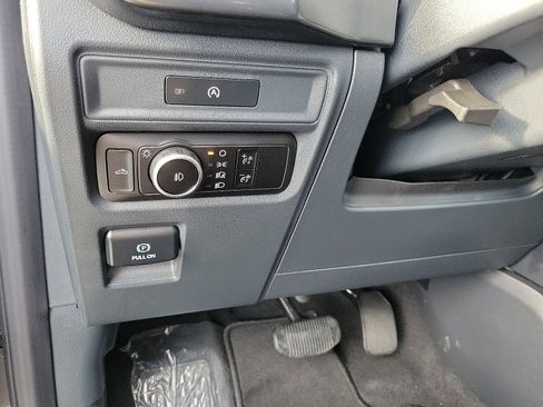 Used 2025 Ford F150 STX w/ Equipment Group 200A image 11